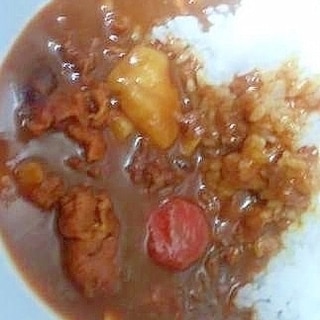トマト缶風味のレバーカレー